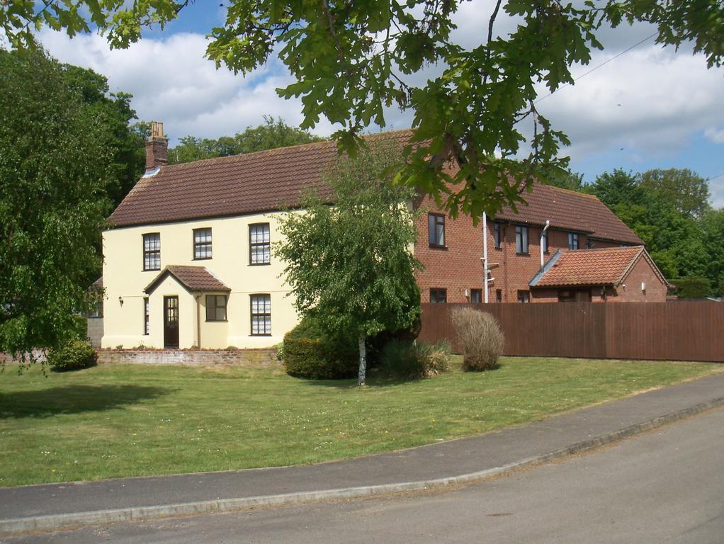 Church Farm Guest House Horsford Bagian luar foto